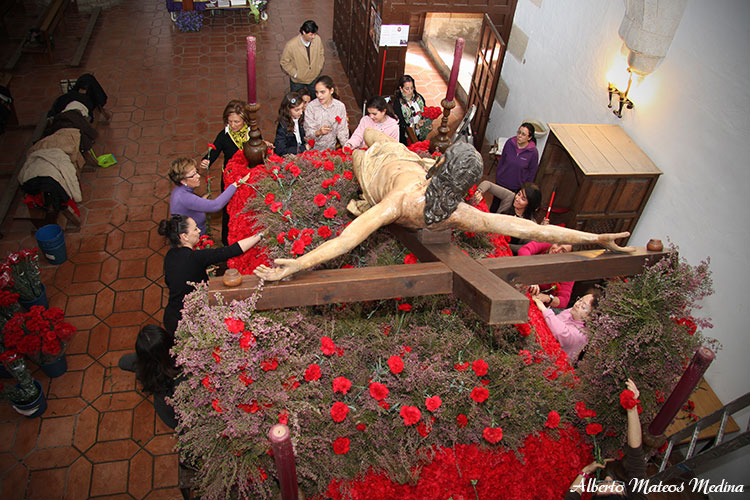 Ornamentación del paso de los Estudiantes