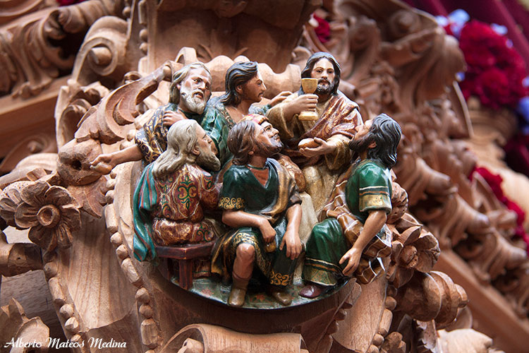Detalle del trono del Cristo de las Cinco Llagas