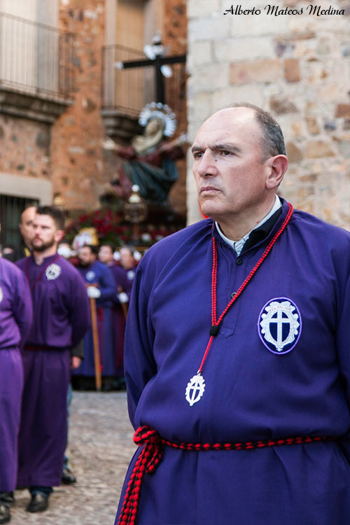 Hermano de carga de la Dolorosa de la Cruz