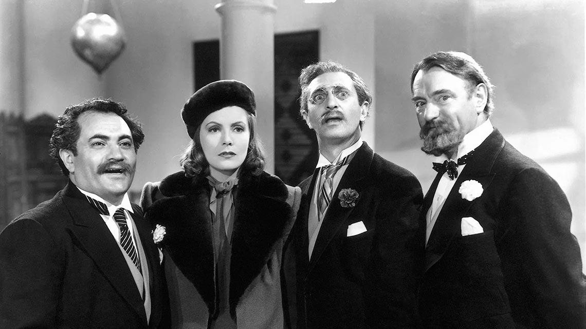 «Ninotchka», marxistas entregados a la burguesía